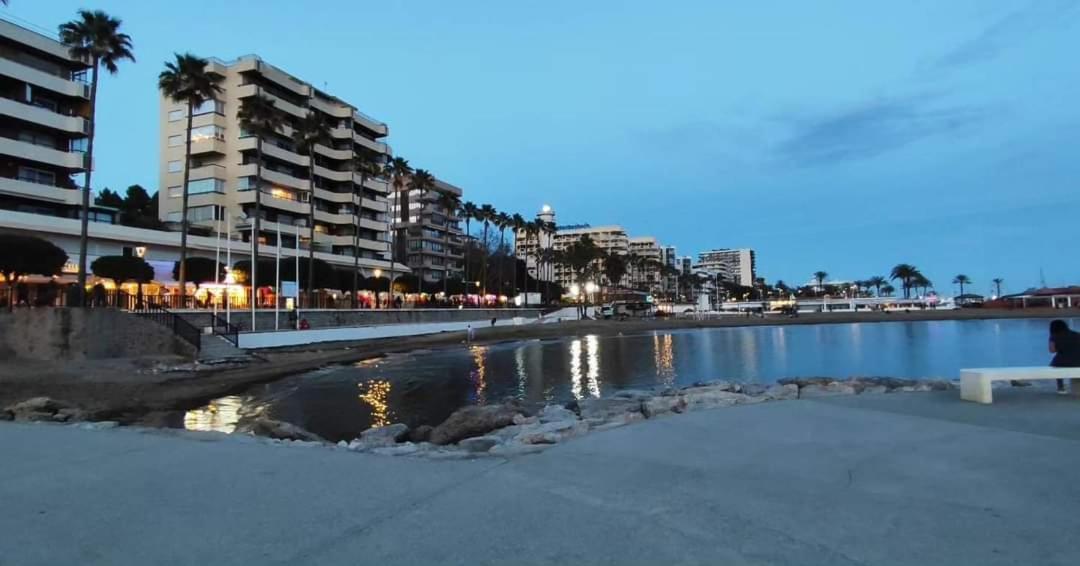 Cozy 2-Bed 2-Bathroom Apartment In Marbella Town Centre Kültér fotó